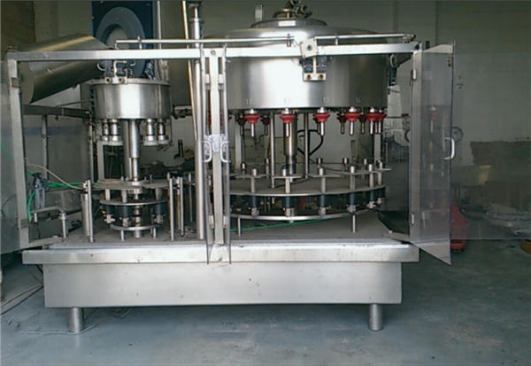 10-હેડ નેગેટિવ-પ્રેશર પરફ્યુમ બોટલ ફિલિંગ મશીન