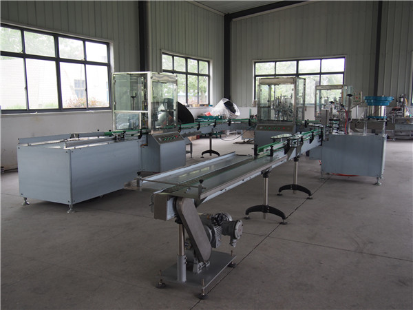 આપોઆપ શેમ્પૂ ભરવાનું અને કેપીંગ લાઇન