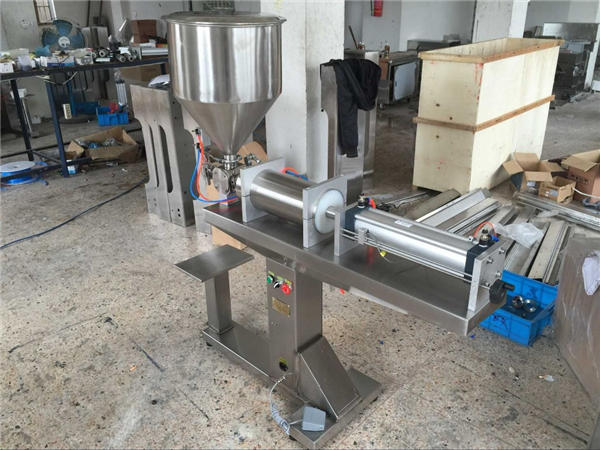 અર્ધ-સ્વચાલિત સિંગલ-હેડ હની ફિલિંગ મશીન